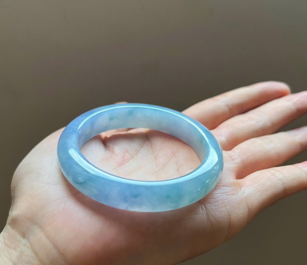 Featured jade piece 01