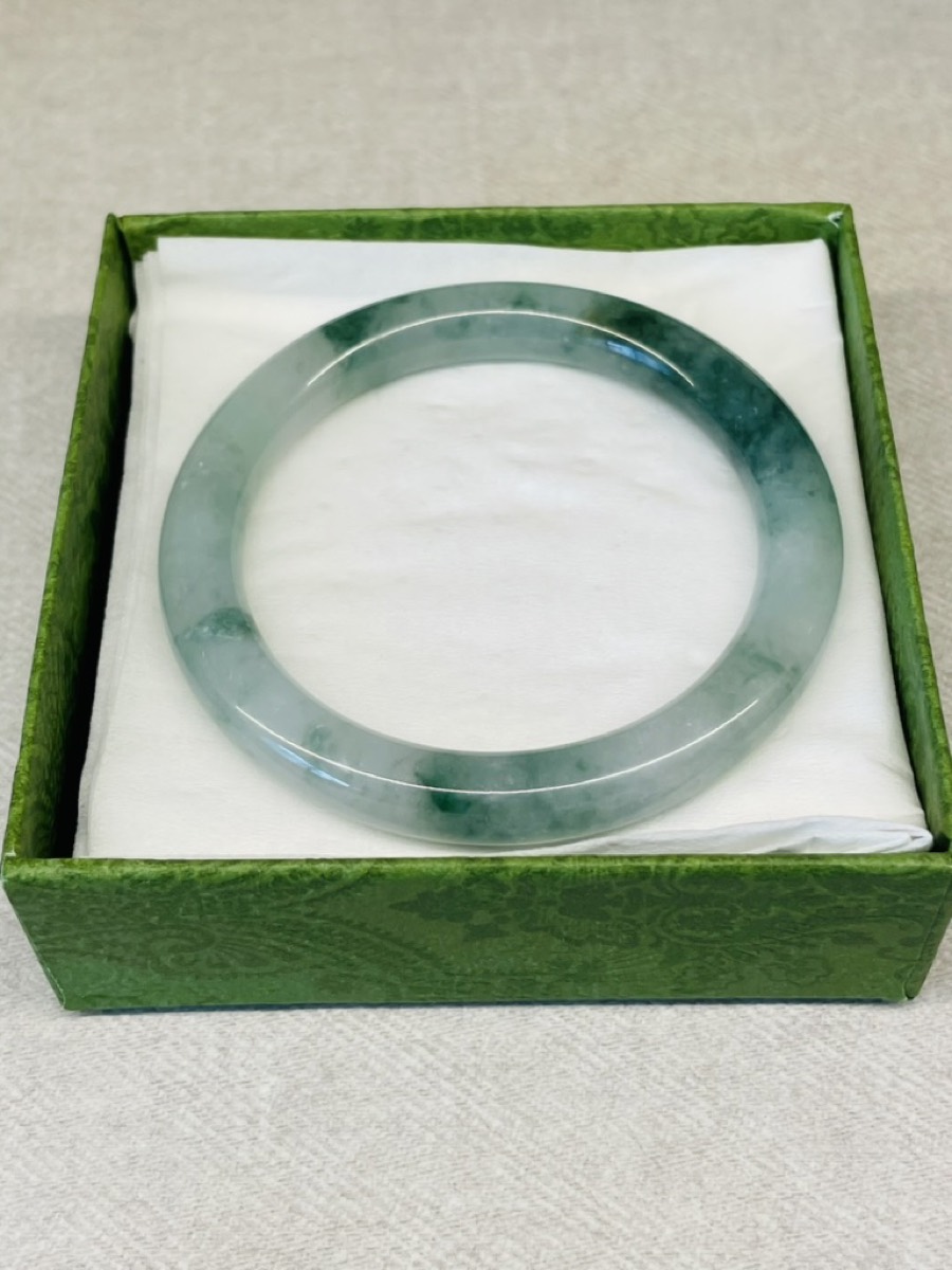 Featured jade piece 08