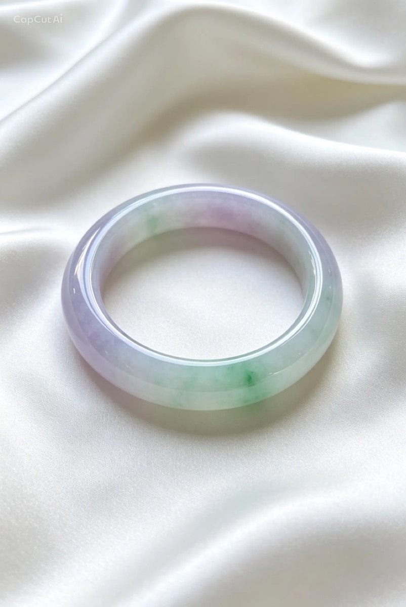Featured jade piece 12