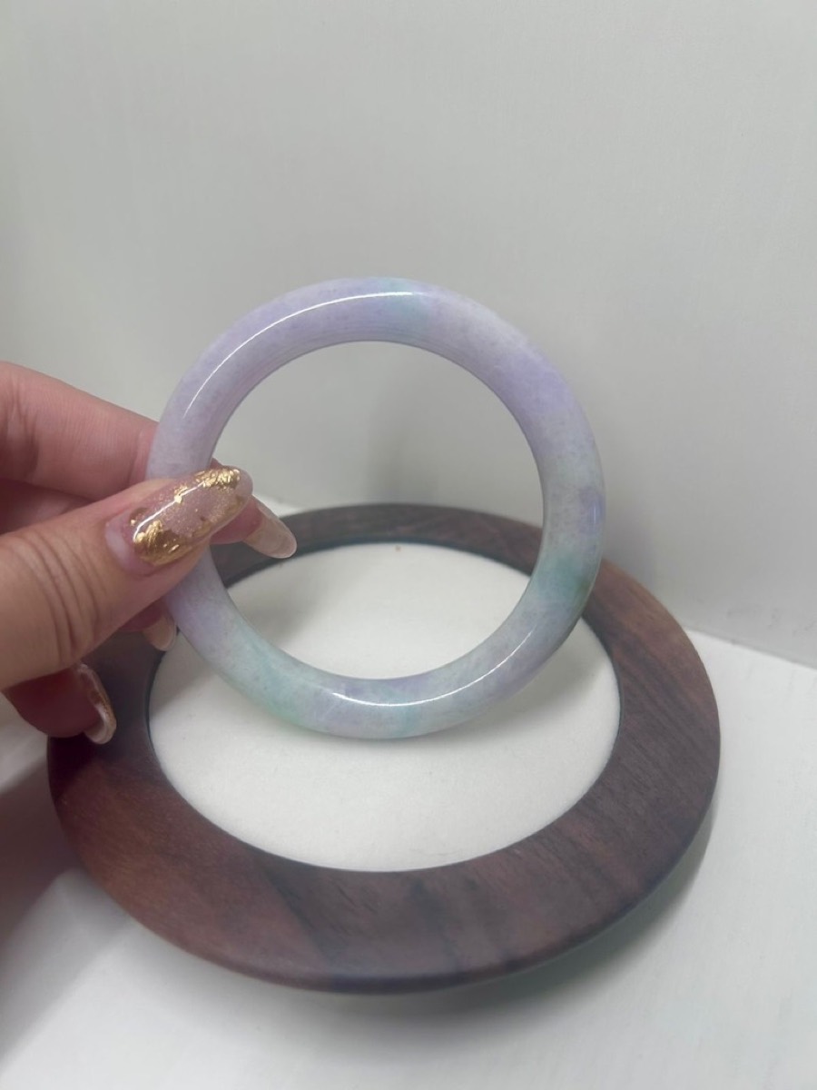 Featured jade piece 18